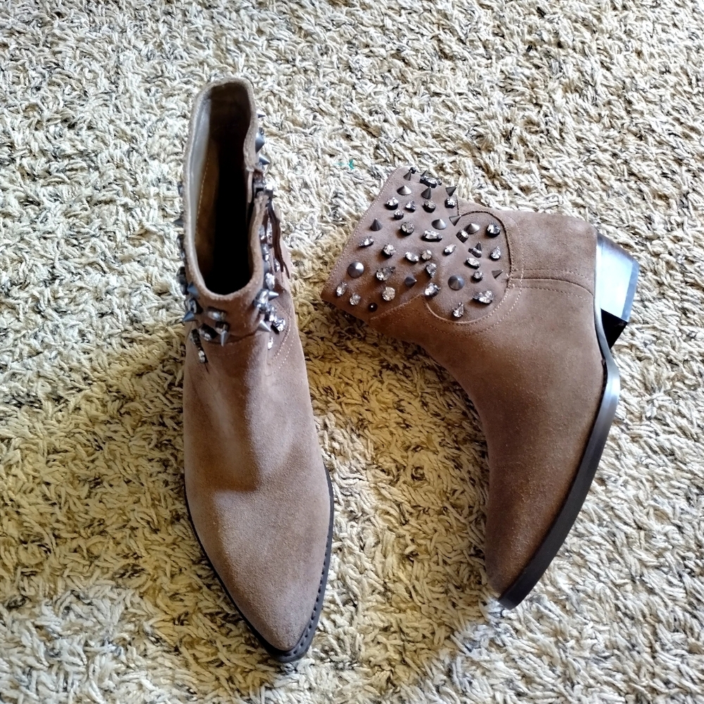Sam Edelman Women's Avril Fashion Studded Pointy Toes Festive Boots Sz 5